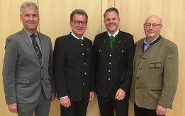 Bezirkshauptmann Walch mit 3 Bürgermeister der Gemeinde