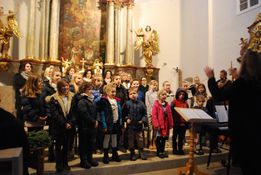 Kinderchor beim Adventkonzert